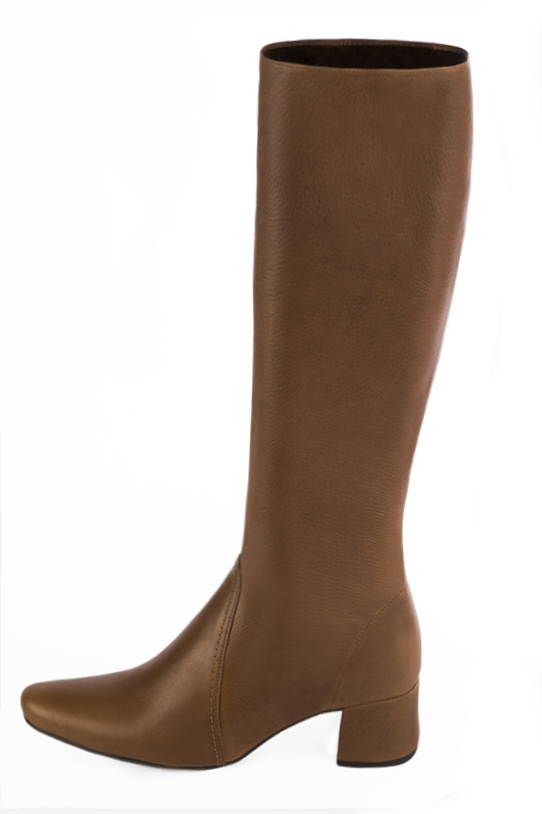 Caramel brown women's feminine knee-high boots. Round toe. Low flare heels. Made to measure. Profile view - Florence KOOIJMAN
